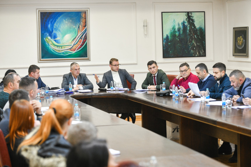 Skupštinska većina ponovo skinula veći broj značajnih odluka