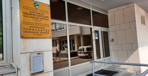 Šestorka u Tuzli osuđena na 74 godine zatvora