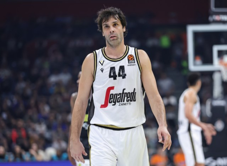 Miloš Teodosić suspendovan zbog napada na sudije