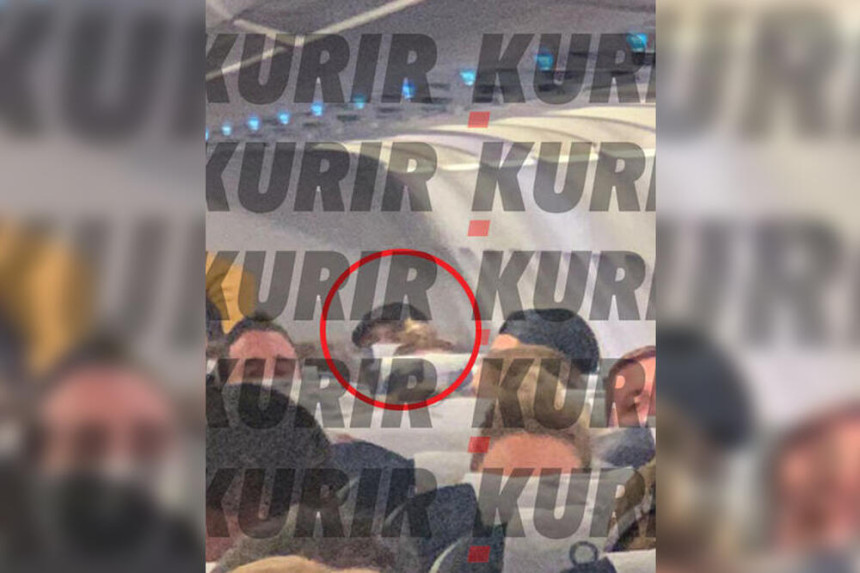 Luka Bojović stiže u Srbiju, policija ga uvela u avion