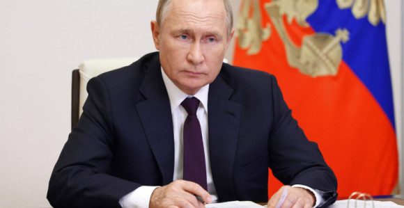 Putin zagrmio: "Mi smo pametni, oni nisu"