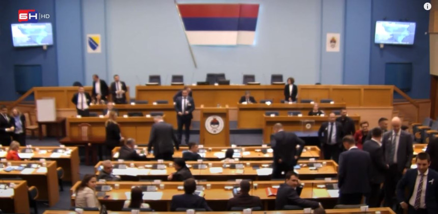 Verbalni sukob i prijetnje - zamalo tuča u NSRS