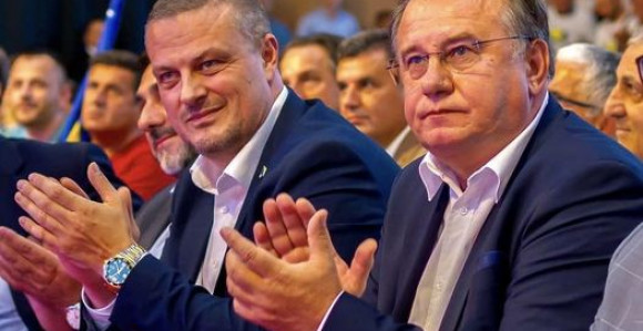 Mijatović pozvao poslanike SDP-a da podrže opoziciju
