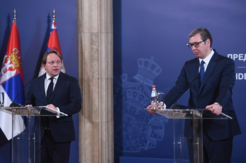 "Nisam ni lud, ni pijan, ni blesav, ali sam ukazao ..."