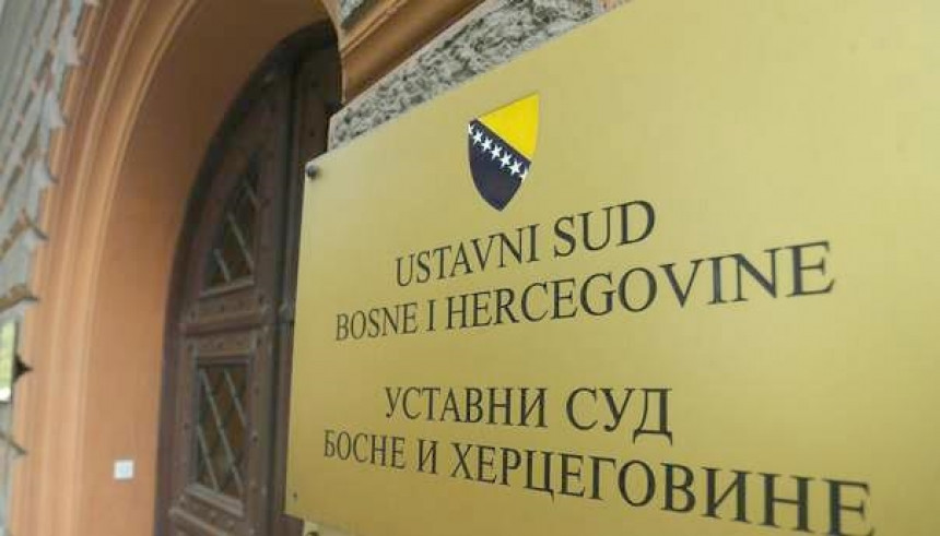 Уставни суд БиХ одгодио расправу о одлукама Шмита
