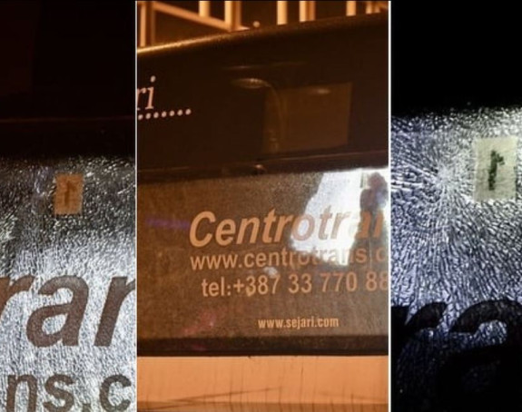 Sarajevo: Pucano na autobus, postoje rupe od metaka