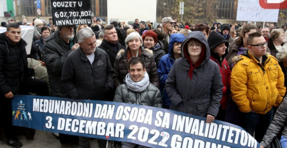 Minut do 12: Invalidi očajni i u teškoj situaciji