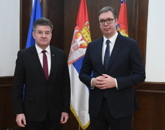 Vučić Lajčaku: Neophodna je primena dogovora o ZSO