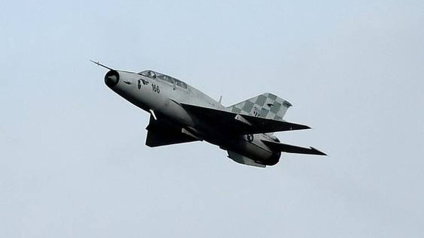 Srušio se hrvatski MiG, slijedi potraga za pilotom