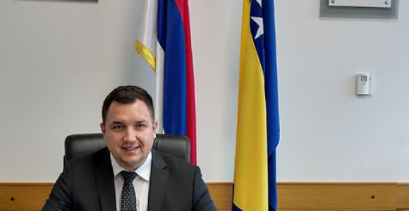 SIPA i MUP RS pretresaju i kuću ministra Lučića