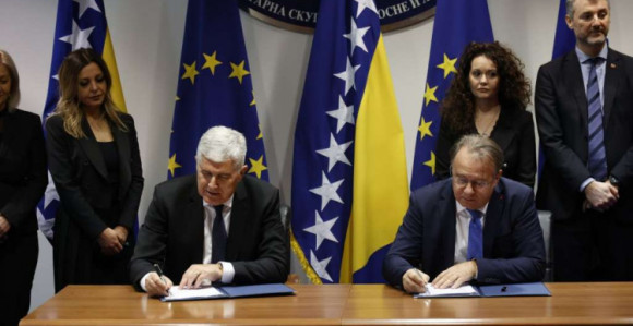 Čović i "osmorka" danas o podjeli resora u BiH