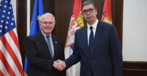 Vučić sa Hilom o bezbjednosnoj situaciji na KiM