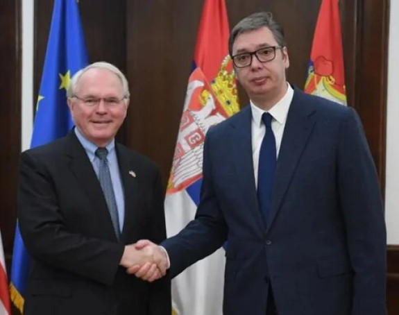 Vučić sa Hilom o bezbjednosnoj situaciji na KiM