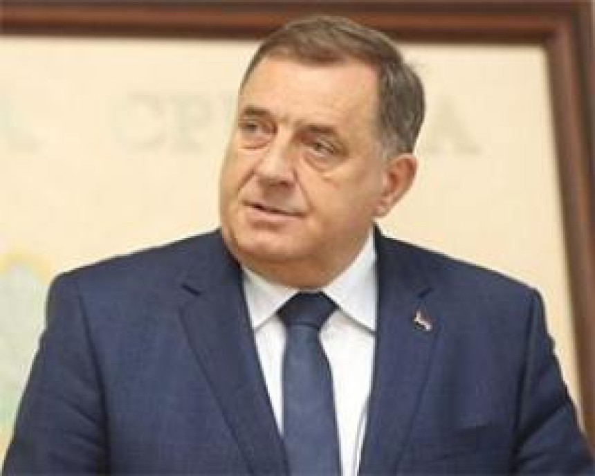 Dodik PIC-u: Otpustite Šmita i raspustite se