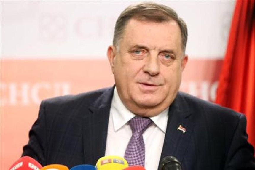 Dodik priznao: Nuđen novac za izbor delegata?!