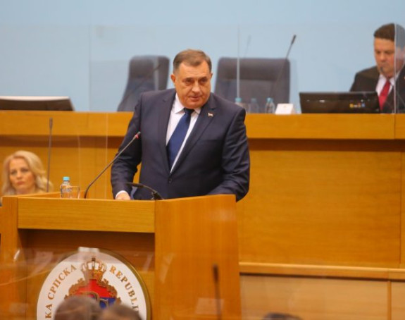 "Лажов, варалица и манипулатор"