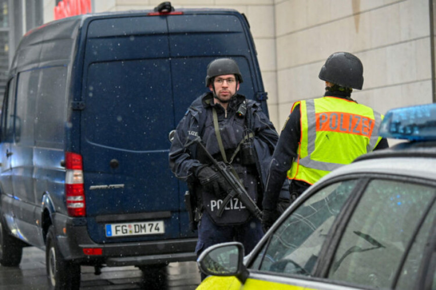 Njemačka policija na nogama: Talačka kriza u Drezdenu?
