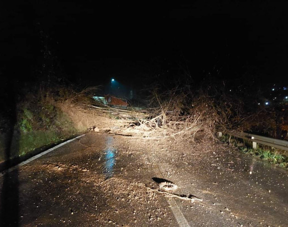 Zatvoren put Novi Grad - Prijedor zbog odrona