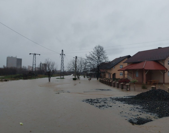 Vanredna situacija i evakuacija u Kozarskoj Dubici