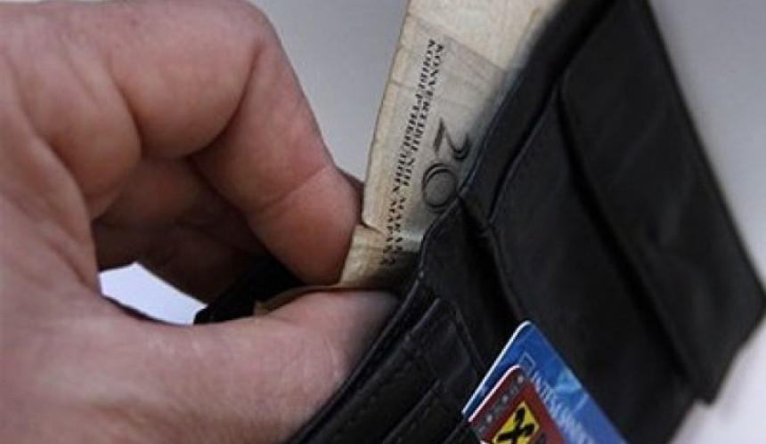 Podizanje novca sa bankomata banke naplaćuju 20 KM