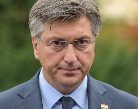 HDZ postiže sa "osmorkom" ono što nije išlo sa SDA