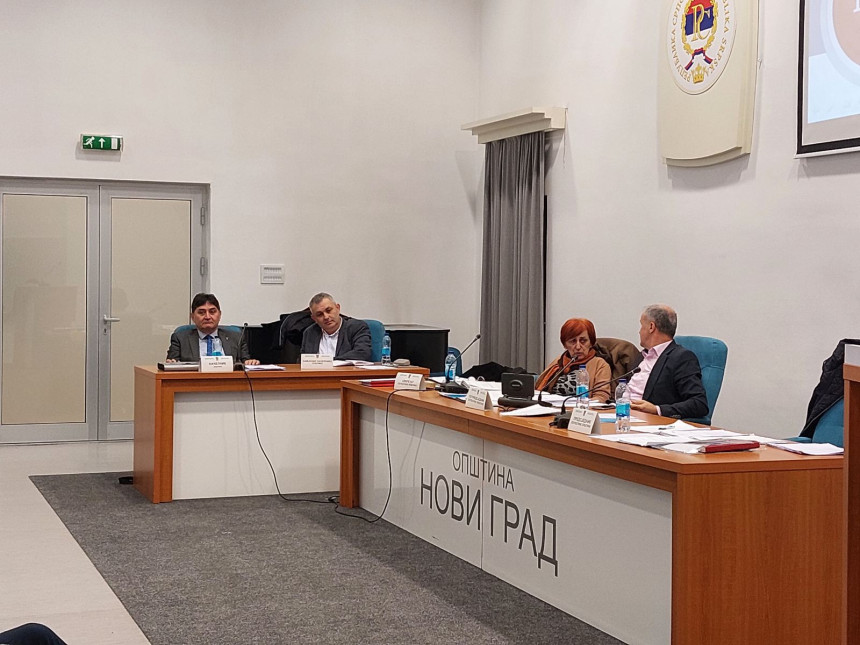 Burno skupštinsko zasjedanje u Novom Gradu (VIDEO)