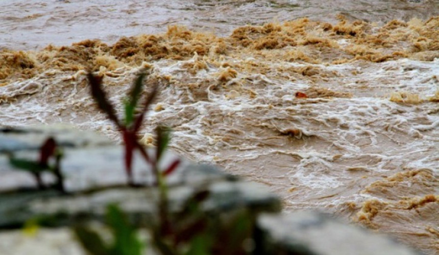 Водостај Дрине у порасту, пријетња домаћинствима