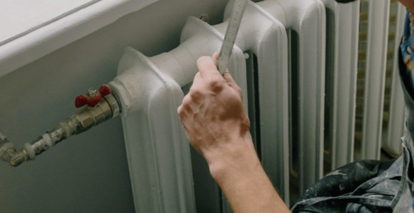 Britanci se zbog smanjenja računa smrzavaju?