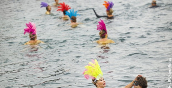 Vodimo vas na Božićni kup u Ženevi: Kupanje u Ženevskom jezeru!