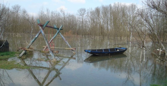 Na poplavljenom području stanje vanredne odbrane
