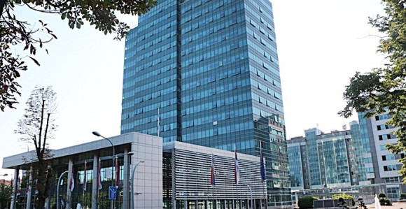 Vlada odgodila vraćanje miliona na escrow račun