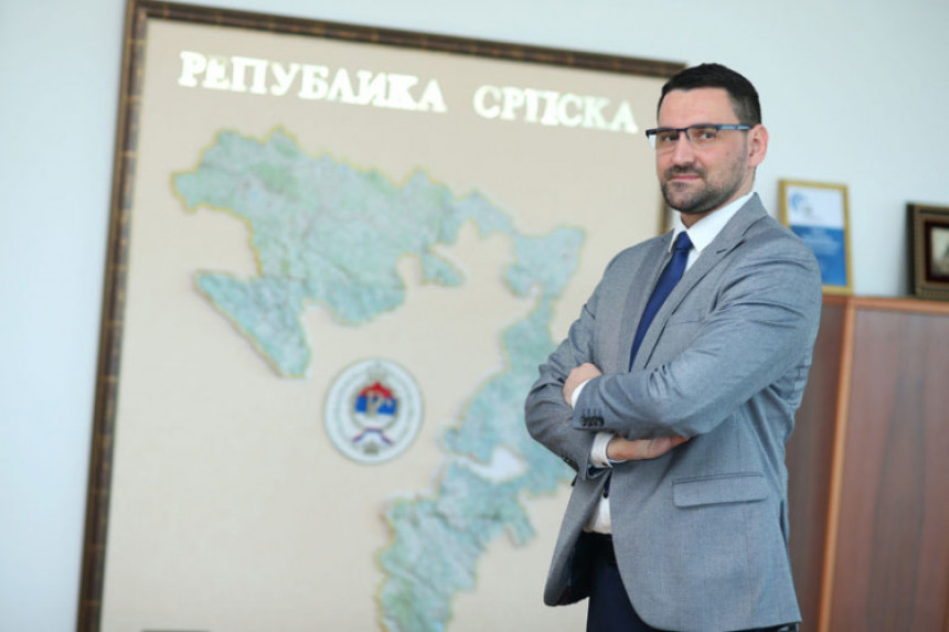 Нижу се скандали у Влади РС: Министар Клокић утајио порез