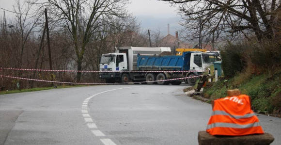 Srbi sa Kosova do daljnjeg ostaju na barikadama
