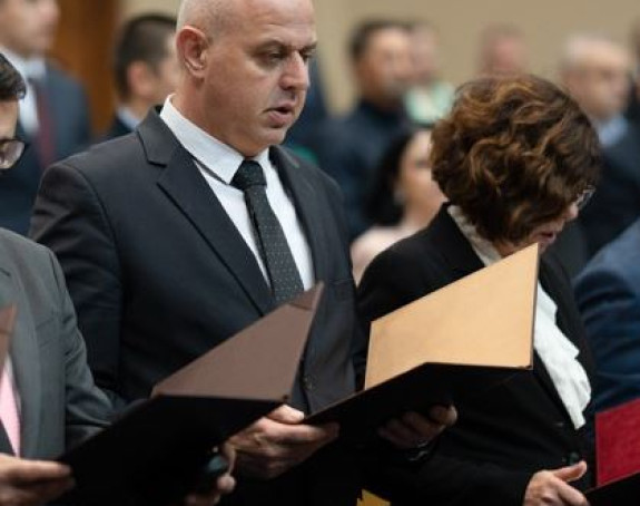 Nakon Dogana i Dragoslav Kabić podnosi ostavku