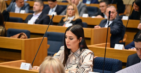 Ако хоћете да вам неко вјерује, онда крените од Ђокића