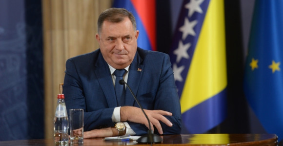 CIK ga proglasio predsjednikom, on njih nekredibilnim!