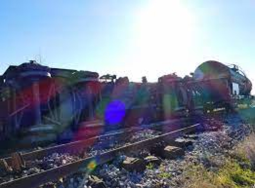 Prevrnuo se vagon sa amonijakom kod Pirota