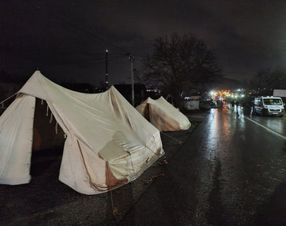 Mediji: Pucnjava u Zubinom Potoku kod barikada