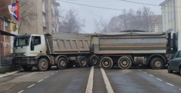Srbi na KiM postavili nekoliko novih barikada