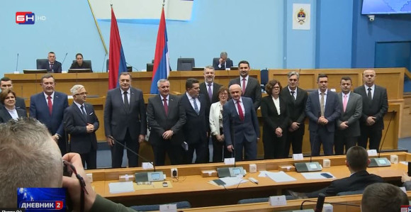 Vlada Srpske popustila i prihvatila odluke OHR-a, pa kreirala novi Zakon o imovini