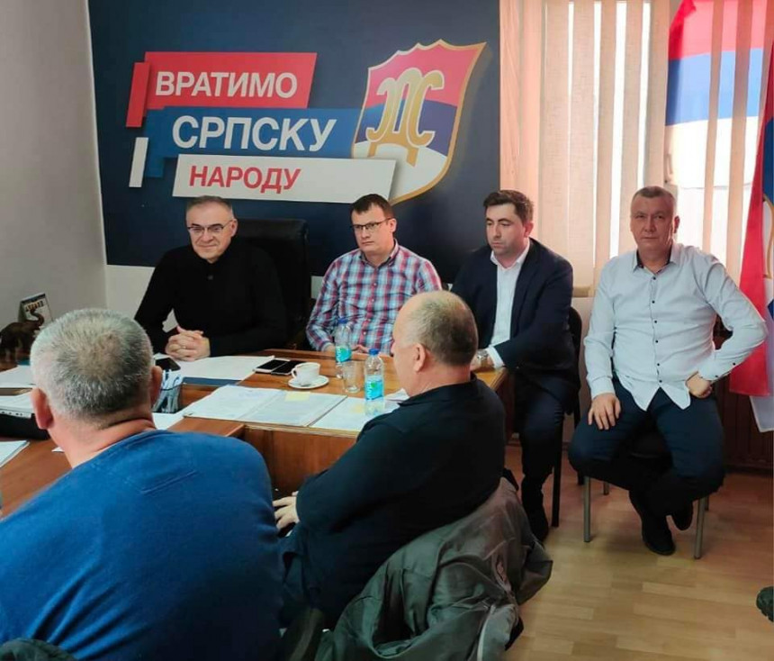 СДС позвао на бојкот избора у Зворнику и Братунцу