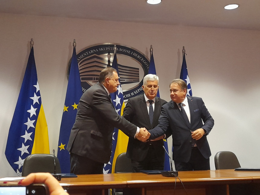 Ono što Dodik radi i priča odudara od sporazuma!