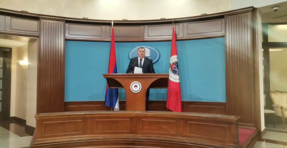 I Dodik pokušao da objasni koliko poskupljuje struja