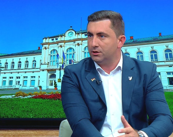 Gradonačelnik Bijeljine odlučio pomoći i studente