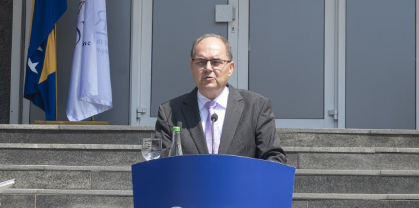 OHR: Državnom imovinom raspolaže država