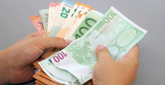 Dijaspora široke ruke: Poslali u BiH 2,616 mlrd. KM