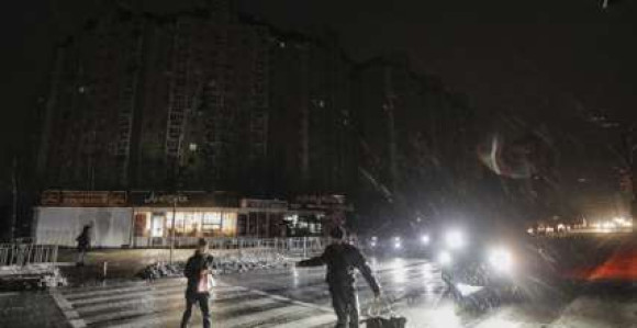 Nova godina u mraku, oko 30% Kijeva bez struje