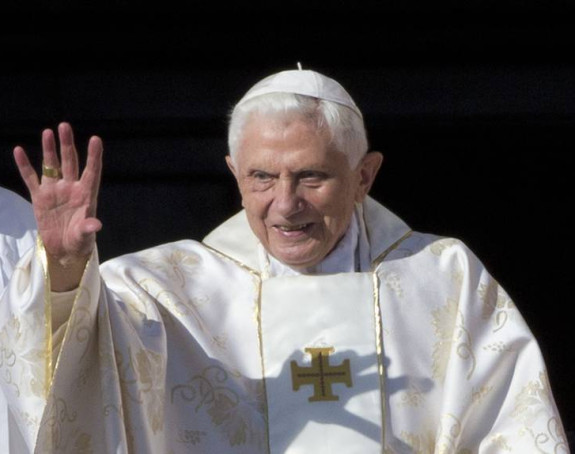 Preminuo bivši papa Benedikt XVI