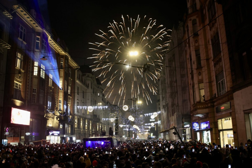 Vatrometima i muzikom dočekana Nova godina i u FBiH
