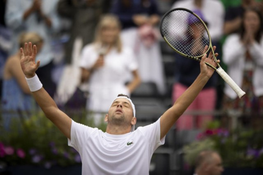 Крајиновић након велике борбе побиједио Нагала